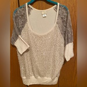 Daytrip top—Size medium